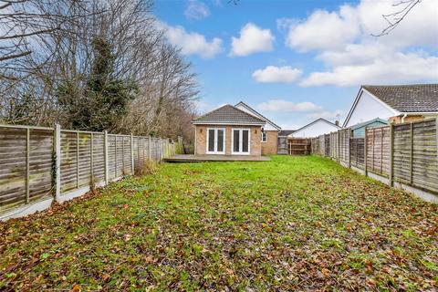 Chaucer Avenue, Whitstable, Kent 3 bed chalet for sale