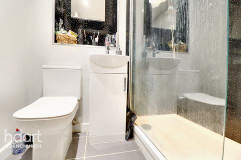 Hutchins Close, Hornchurch 1 bed flat for sale