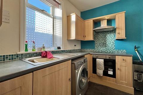 Chapel Street, Bradford BD13 1 bed terraced house for sale