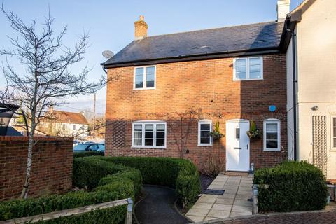 Taylors Yard, Winchester SO21 3 bed end of terrace house for sale