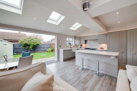 Taylors Yard, Winchester SO21 3 bed end of terrace house for sale