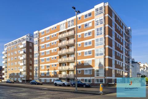 St Catherines Terrace, Hove, BN3 2 bed apartment for sale