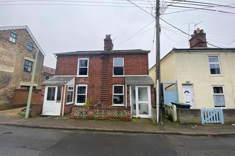 Bond Street, Stowmarket IP14 2 bed semi