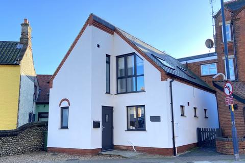Church Street, Norfolk NR26 2 bed detached house for sale