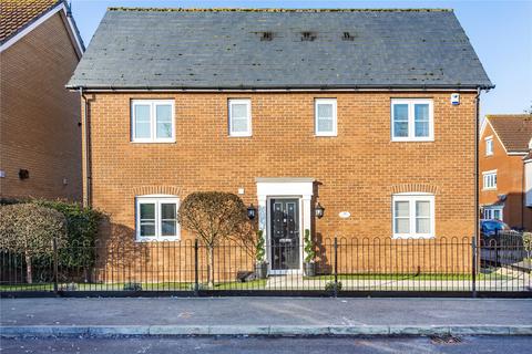 Temple Way, Rayleigh, Essex, SS6 4 bed detached house for sale