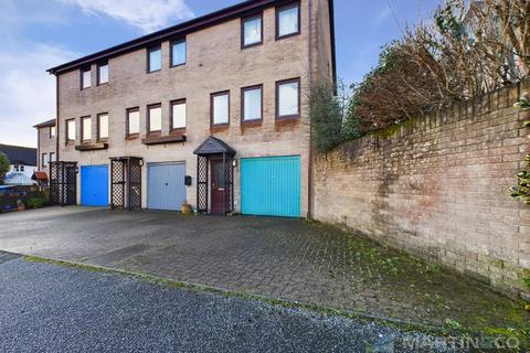 Truro 3 bed end of terrace house for sale