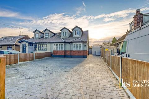 Crow Green Lane, Brentwood CM15 4 bed semi
