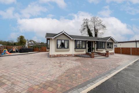 Ball Lane, Wolverhampton 2 bed park home for sale