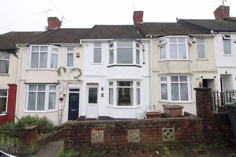 Preston Gardens, Luton 2 bed terraced house for sale