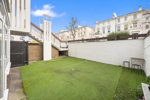 Buckland Crescent, Belsize Park NW3 2 bed apartment for sale