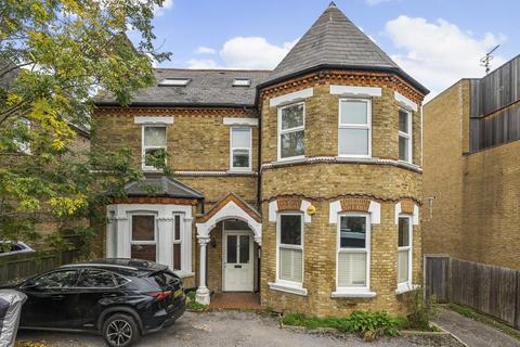 Tyson Road, Forest Hill 2 bed flat for sale