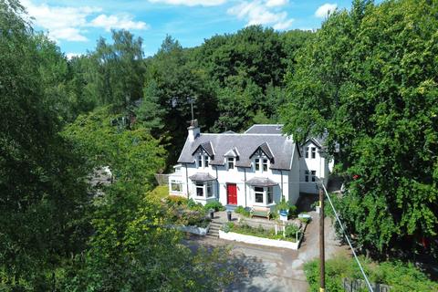 Glenquoich, Glen Road, Newtonmore ... 6 bed detached house for sale