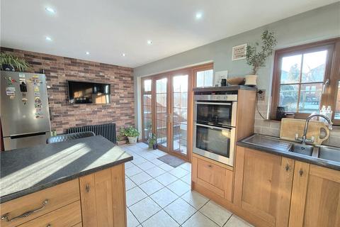 Amherst Drive, Poverest, Kent, BR5 3 bed end of terrace house for sale