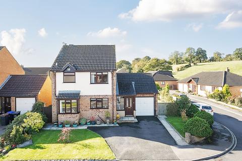 Hazel Close, Burn Bridge, HG3 4 bed detached house for sale