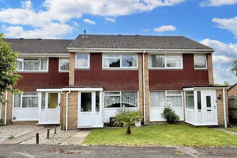 Cavalier Close, Dibden, SO45 3 bed terraced house for sale