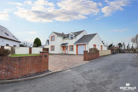 Reginald Close, Hundleton, Pembroke 4 bed detached house for sale