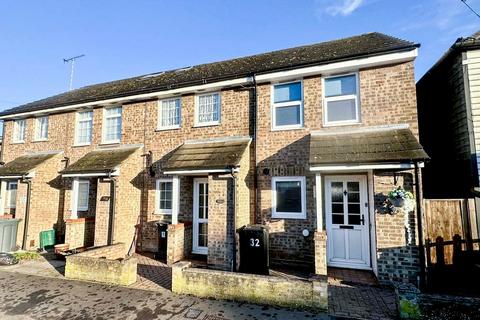 Cambridge Road, Sawbridgeworth, CM21 2 bed terraced house for sale