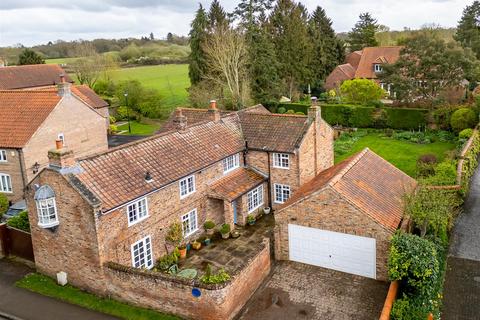 The Village, Strensall, York, YO32 5XA 4 bed detached house for sale