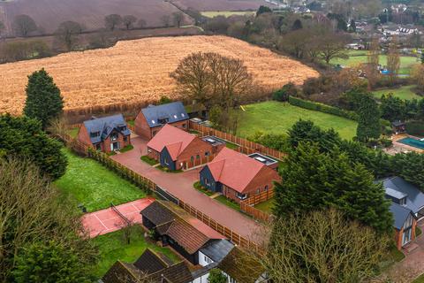 Tottenhoe North Drive, Brentwood, CM13 3 bed detached bungalow for sale