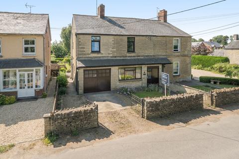 Happy Land, Ashton Keynes, Swindon, SN6 4 bed semi