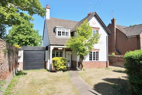 London Road, Spalding PE11 2 bed detached house for sale
