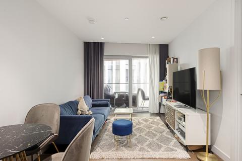 Cutter Lane Greenwich SE10 1 bed apartment for sale
