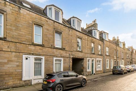 14 Victoria Street, Galashiels... 2 bed flat for sale