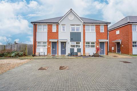 Ivy Gardens, Hastings 2 bed terraced house for sale