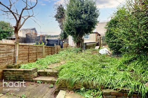 Detling Road, Gravesend 3 bed end of terrace house for sale
