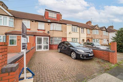 Waye Avenue, Hounslow TW5 4 bed terraced house for sale