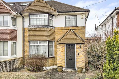 Hospital Bridge Road, Twickenham, TW2 3 bed semi