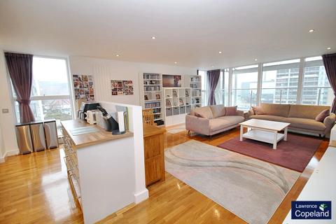 N V Building, 96 The Quays, Salford... 2 bed apartment for sale