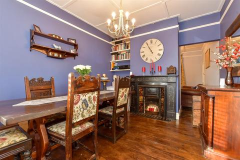 Dover Road, Deal, Kent 4 bed detached house for sale