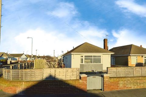 80 Rosehill Road, Rhyl, LL18 4TT 2 bed detached bungalow for sale