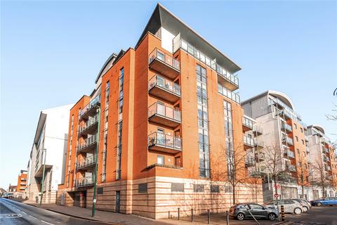 Oliver Road, London 2 bed apartment for sale