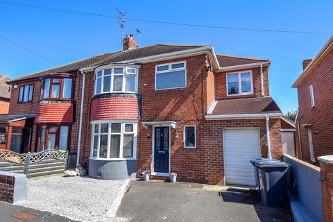 Nelson Avenue, South Shields 4 bed semi