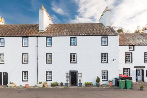 Cramond Village, Edinburgh, Midlothian 2 bed apartment for sale