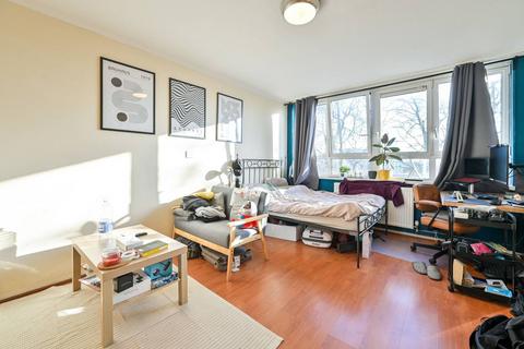 Kennington Lane, Kennington, London... 2 bed flat for sale