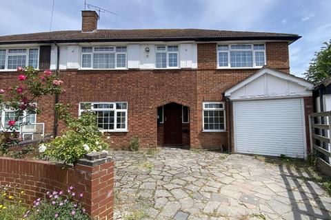 Rodney Close, Pinner HA5 6 bed semi