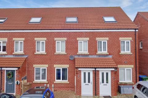 Crisp Grove, Pocklington 3 bed terraced house for sale