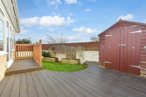 Hildyards Crescent, Shanklin, Isle of... 2 bed detached bungalow for sale