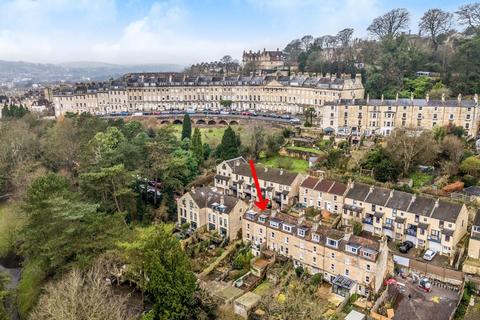 Leopold Buildings, Bath BA1 2 bed terraced house for sale