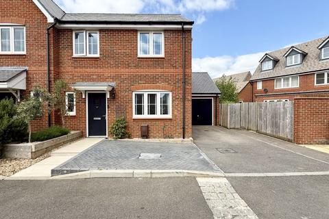 Sandpiper Road, Chichester 3 bed semi