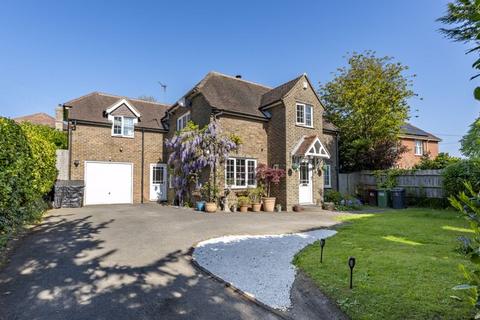 Queens Road, Crowborough 5 bed detached house for sale