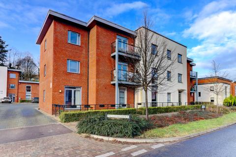 Pallatia Court, Buckinghamshire HP13 2 bed apartment for sale