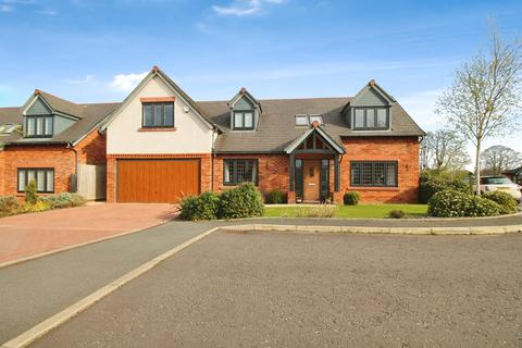 Yates Grove, Wilmslow SK9 5 bed detached house for sale