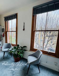 Sandringham Road, Hackney, E8 1 bed flat for sale