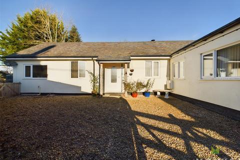 Morton 3 bed detached bungalow for sale