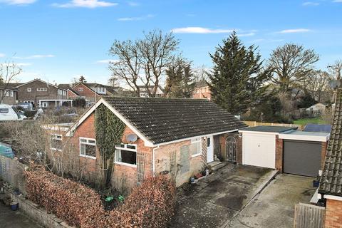 Bedingfield Way, Folkestone CT18 3 bed detached bungalow for sale