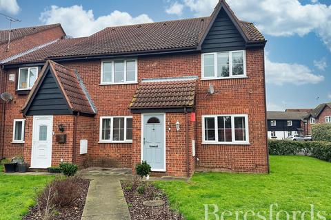 Creasey Close, Hornchurch, RM11 1 bed maisonette for sale